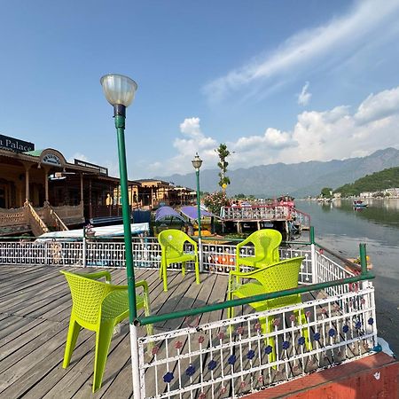 New Sea Palace Houseboats Srinagar  Luaran gambar