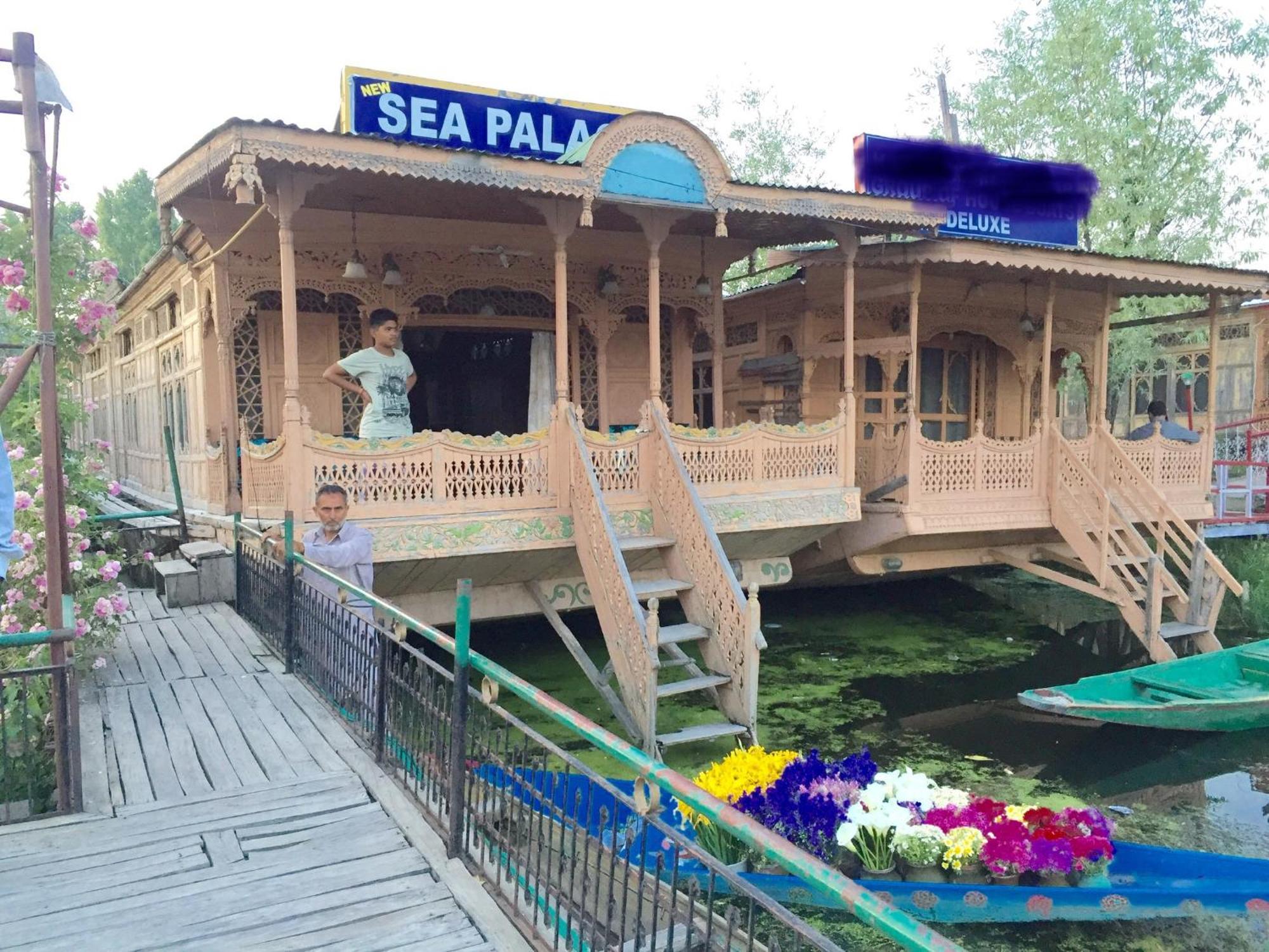 New Sea Palace Houseboats Srinagar  Luaran gambar