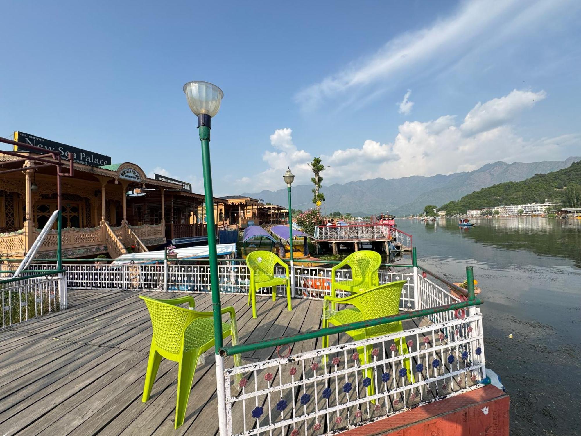 New Sea Palace Houseboats Srinagar  Luaran gambar