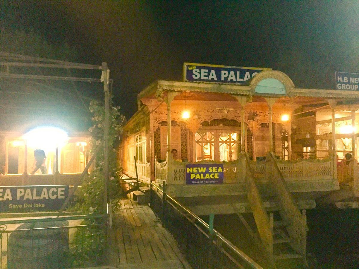New Sea Palace Houseboats Srinagar  Luaran gambar
