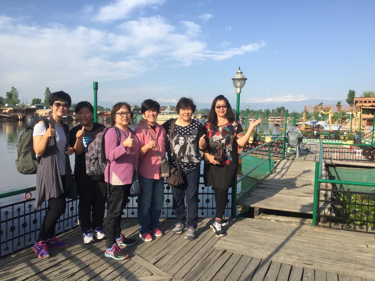 New Sea Palace Houseboats Srinagar  Luaran gambar