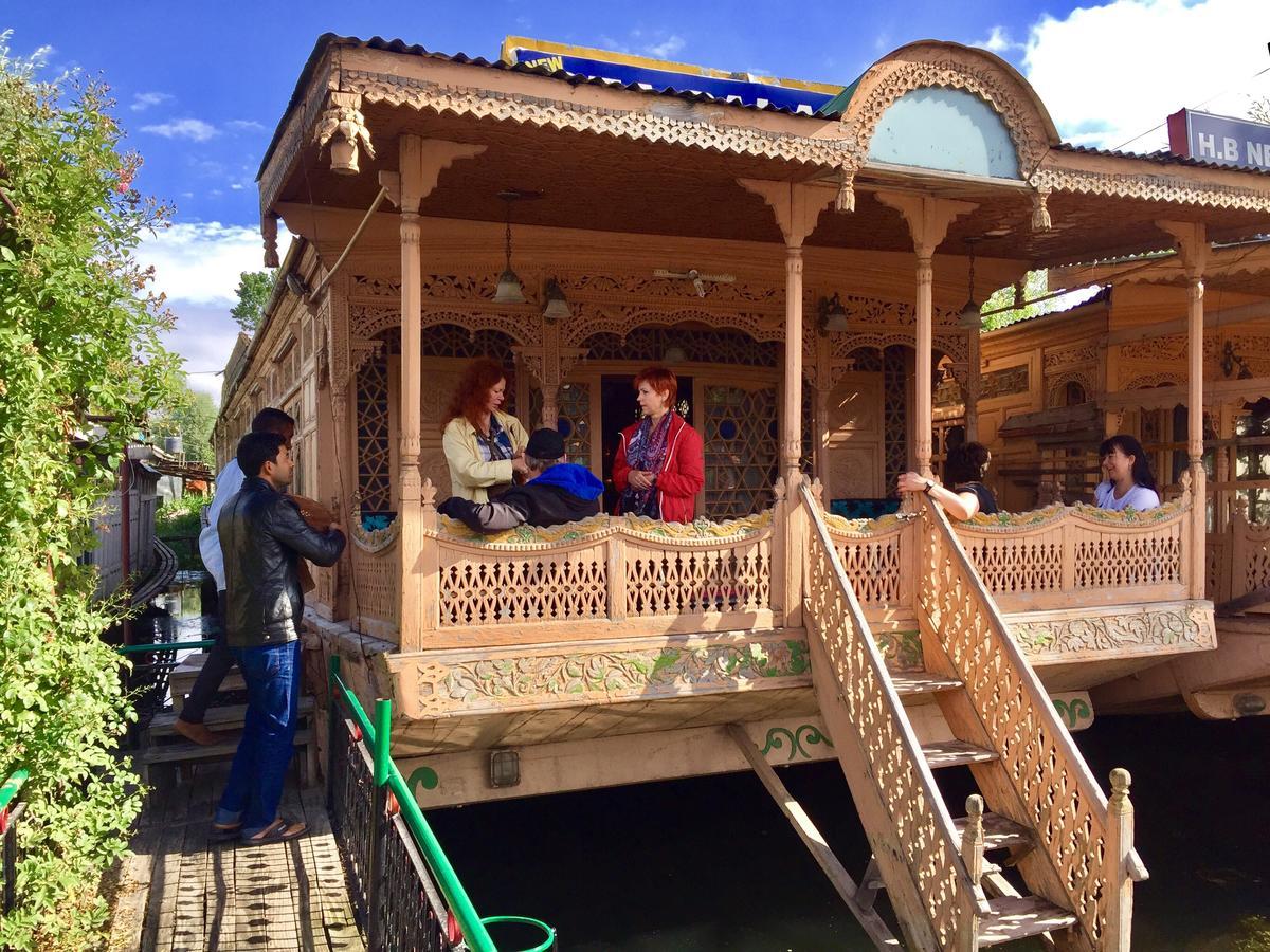 New Sea Palace Houseboats Srinagar  Luaran gambar