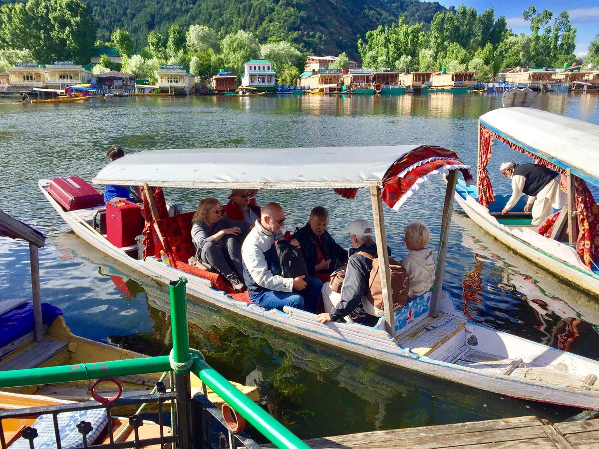 New Sea Palace Houseboats Srinagar  Luaran gambar
