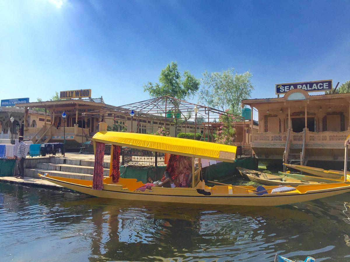New Sea Palace Houseboats Srinagar  Luaran gambar