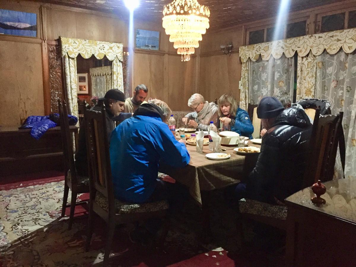 New Sea Palace Houseboats Srinagar  Luaran gambar
